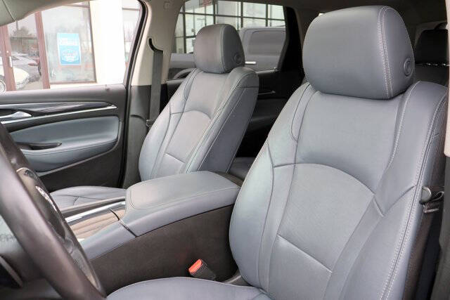 2020 Buick Enclave Essence