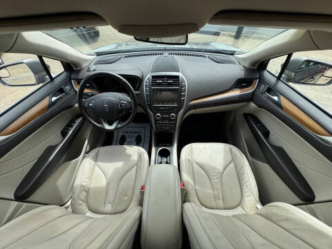 2017 Lincoln MKC Select