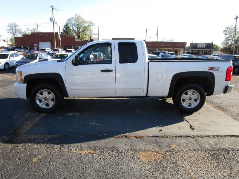 2009 Chevrolet Silverado 1500 for sale at Taylorsville Auto Mart in Taylorsville NC