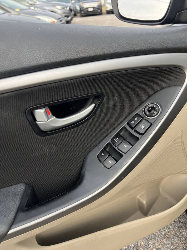 2017 Hyundai Elantra GT