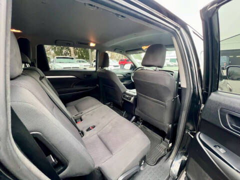 2018 Toyota Highlander LE