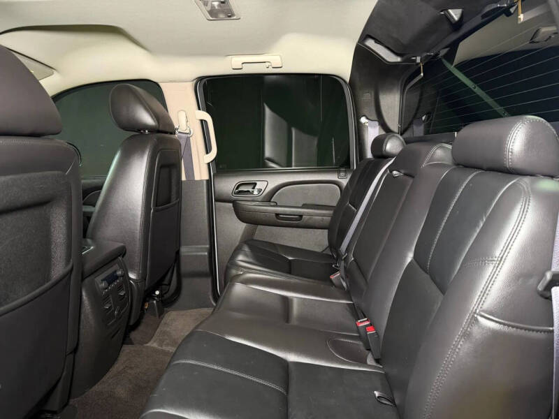 2011 Chevrolet Avalanche LT