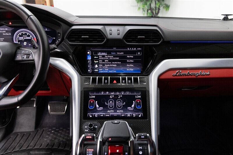 2020 Lamborghini Urus