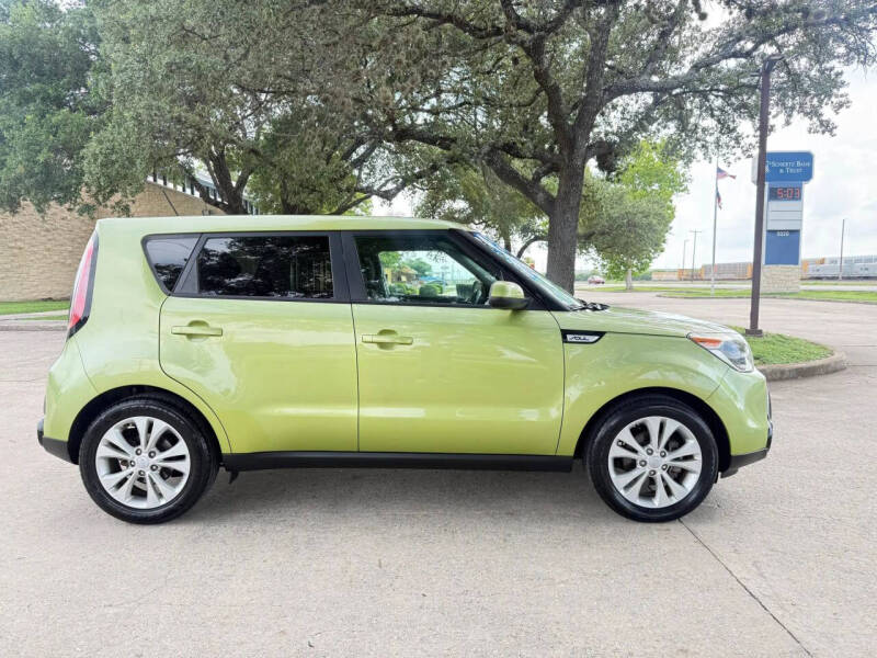 2016 Kia Soul +