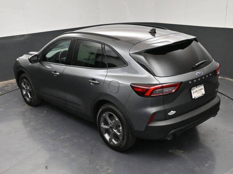 2025 Ford Escape Hybrid ST-Line