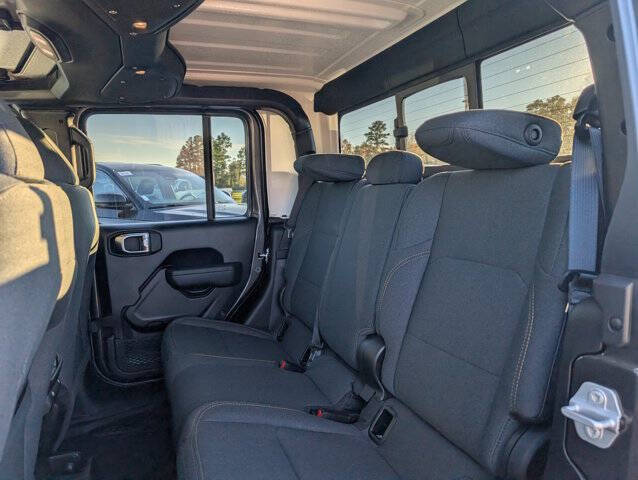 2025 Jeep Gladiator Sport S