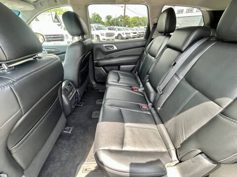 2015 Nissan Pathfinder SL