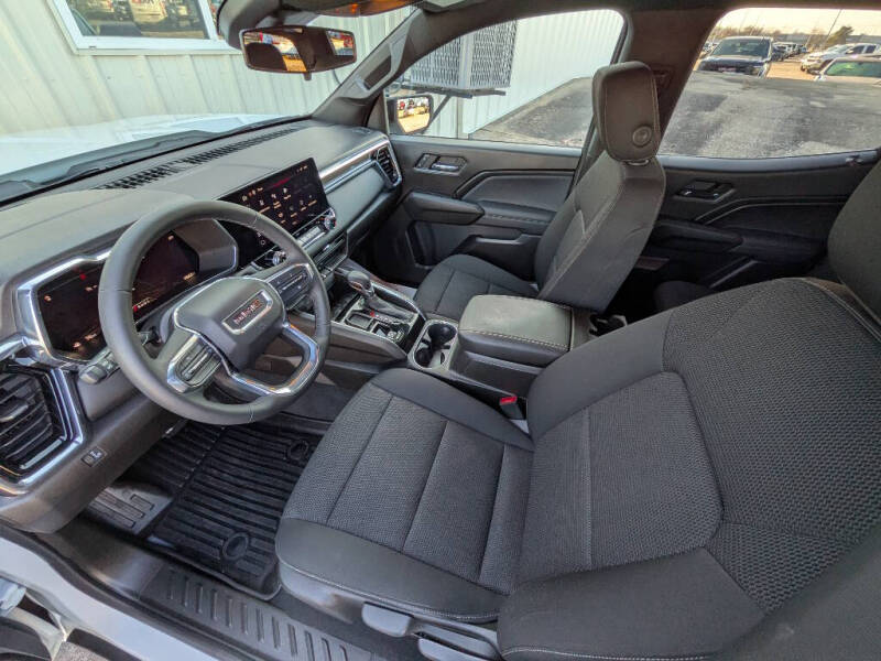 2024 GMC Canyon Elevation