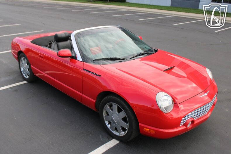 2002 Ford Thunderbird Deluxe