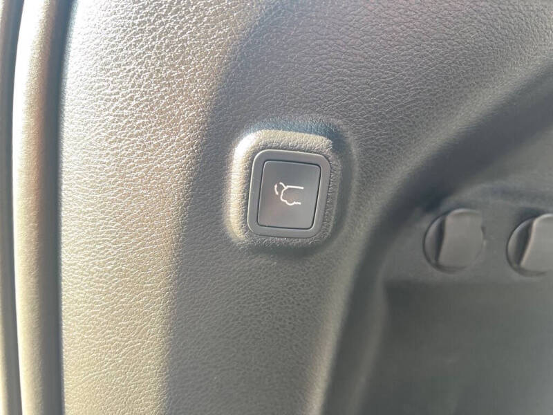 2021 Jeep Cherokee 80th Anniversary Edition