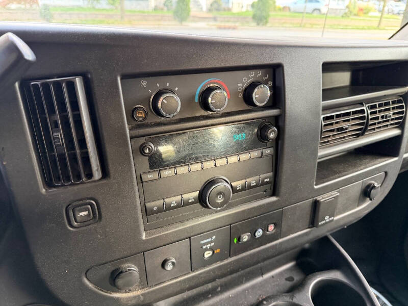 2019 Chevrolet Express 2500