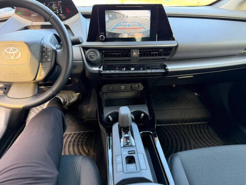 2024 Toyota Prius LE