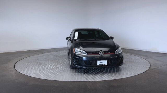2017 Volkswagen Golf GTI S