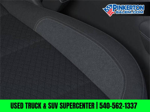 2025 Chevrolet Suburban LS