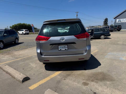 2013 Toyota Sienna L 7-Passenger