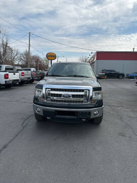 2013 Ford F-150 for sale at Parkside Auto Sales & Service in Pekin IL