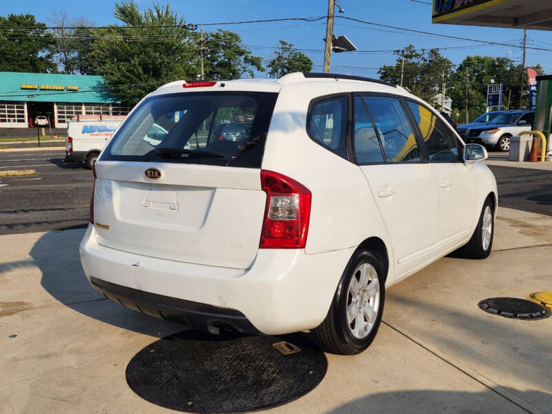 2007 Kia Rondo LX