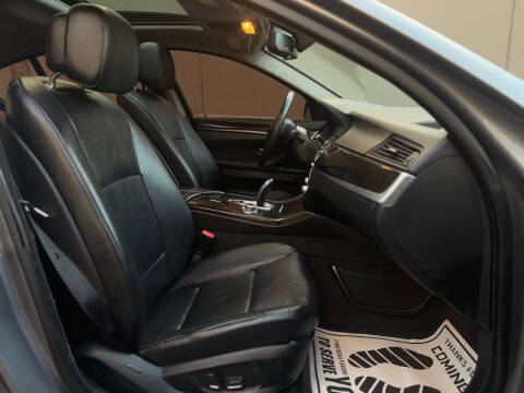 2013 BMW 5 Series 528i xDrive