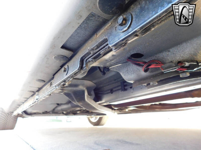 2005 Ford Thunderbird Deluxe