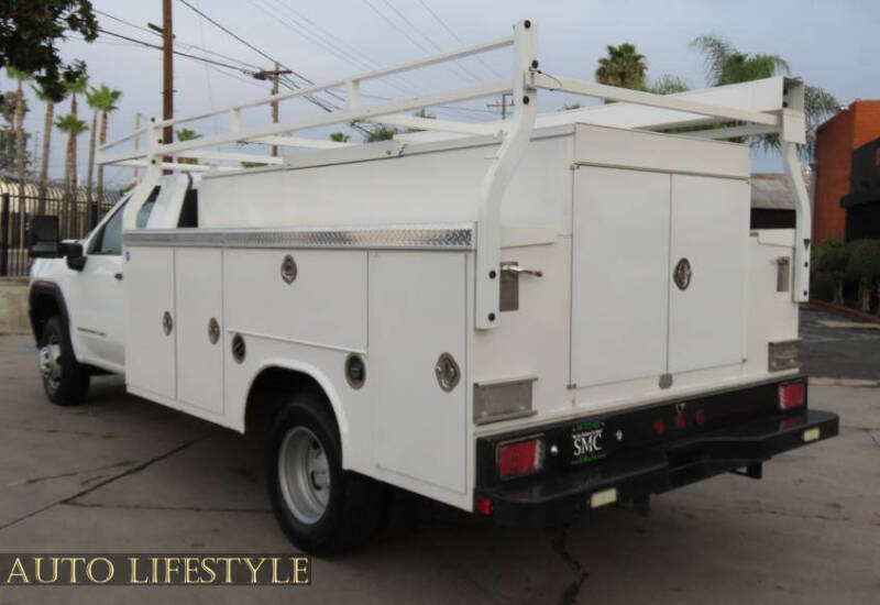 2024 GMC Sierra 3500HD CC