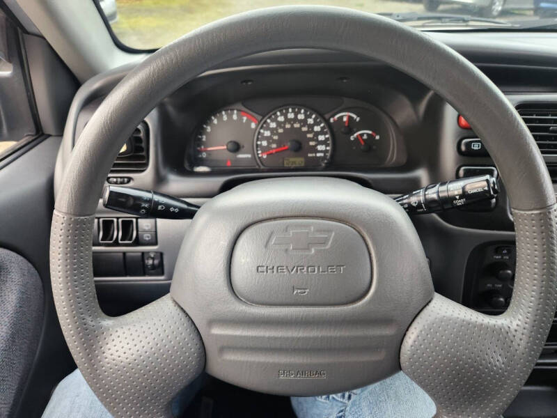 2000 Chevrolet Tracker