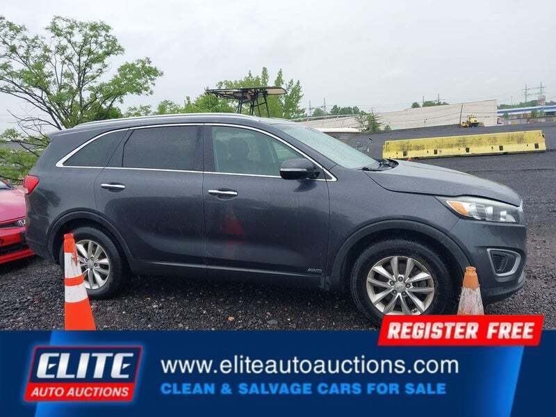 2017 Kia Sorento LX