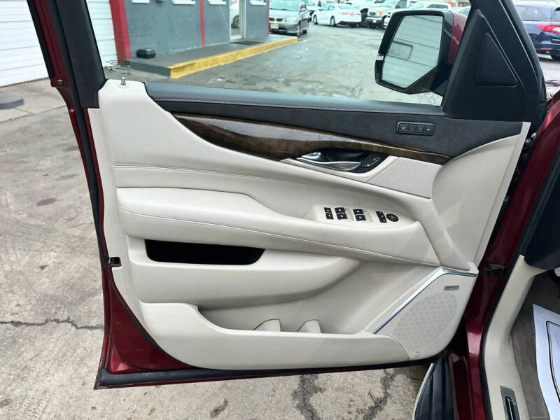 2020 Cadillac Escalade Standard