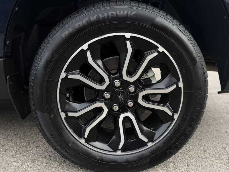 2023 Ford Maverick Lariat