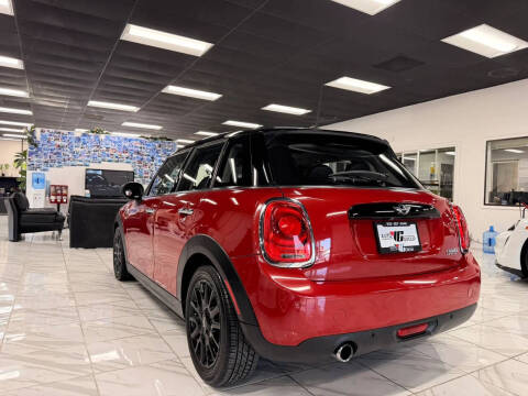 2017 MINI Hardtop 4 Door Cooper