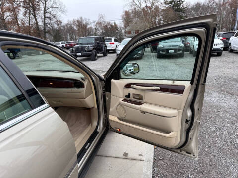 2006 Lincoln Town Car Signature