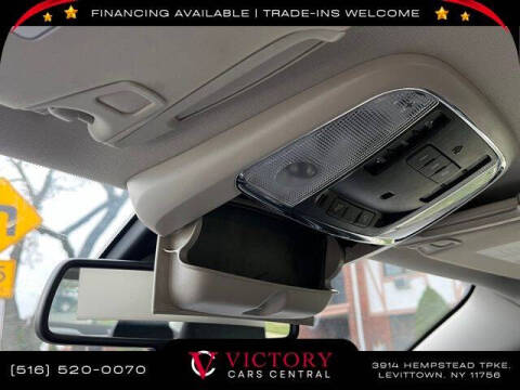 2023 Chrysler 300 Touring L