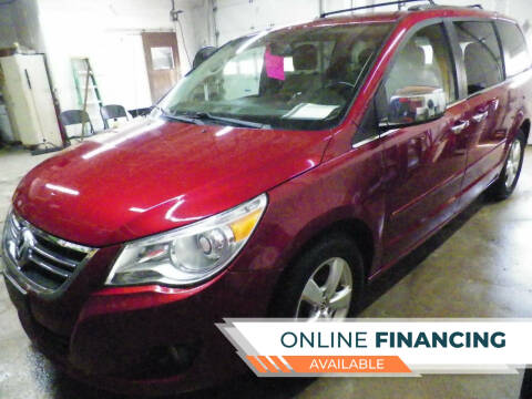 2012 Volkswagen Routan for sale at C&C AUTO SALES INC in Charles City IA