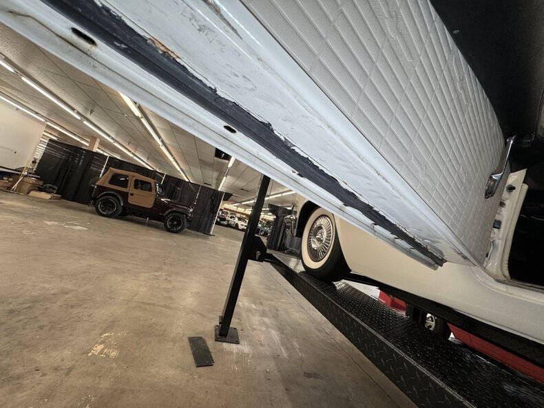 1957 Ford Thunderbird