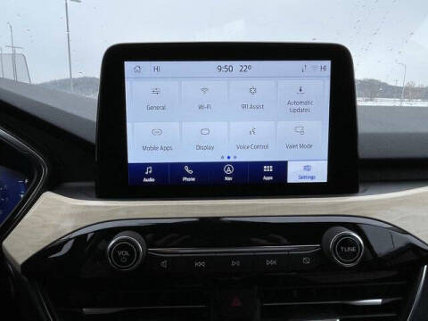 2022 Ford Escape Titanium