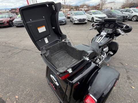 2013 Harley-Davidson TRIKE FLHTCUTG