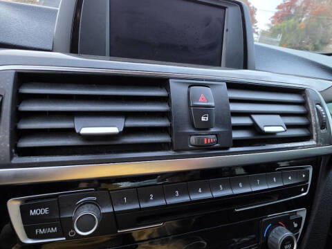 2018 BMW 3 Series 320i