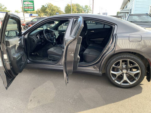 2015 Dodge Charger SE