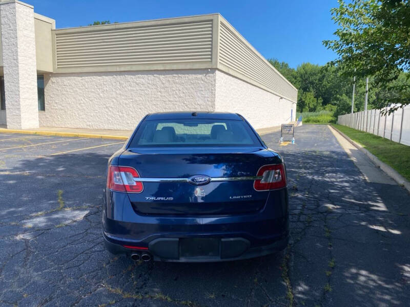 2012 Ford Taurus Limited