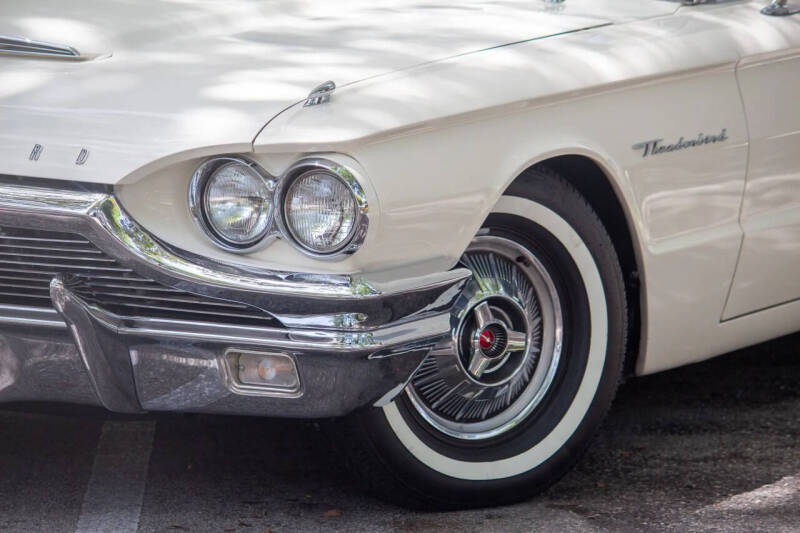 1964 Ford Thunderbird