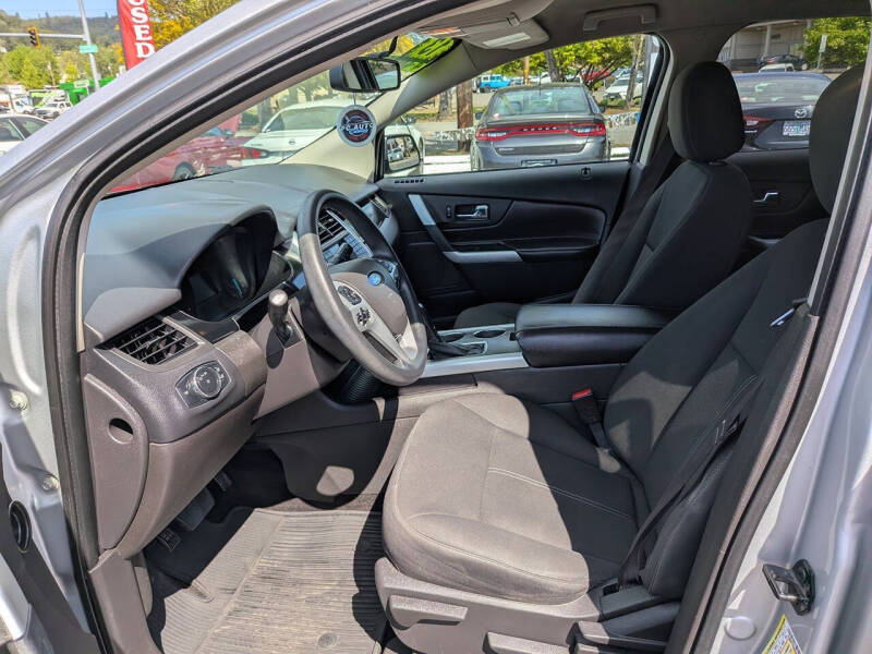 2013 Ford Edge SE