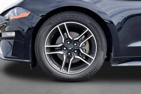 2021 Ford Mustang EcoBoost