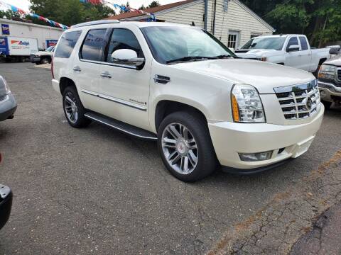 2007 Cadillac Escalade for sale at Russo's Auto Exchange LLC in Enfield CT