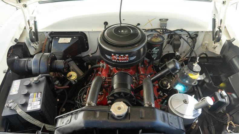 1953 Ford Crestline