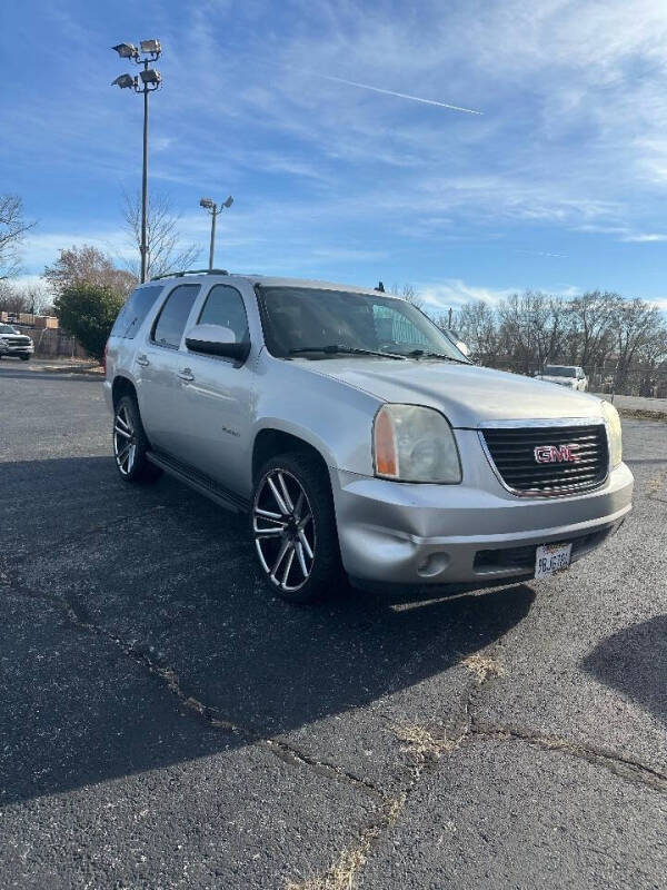 2011 GMC Yukon SLE