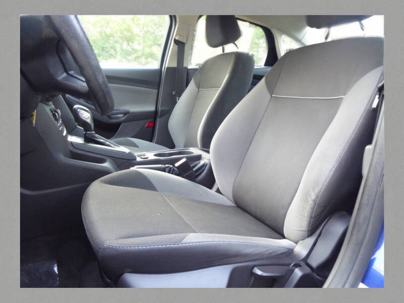2012 Ford Focus S - Photo 14