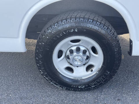 2017 Chevrolet Express 2500