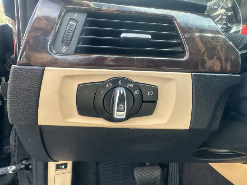 2011 BMW 3 Series 328i