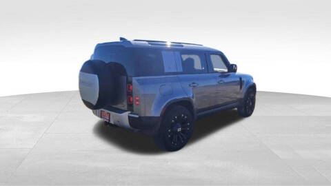 2020 Land Rover Defender 110 SE