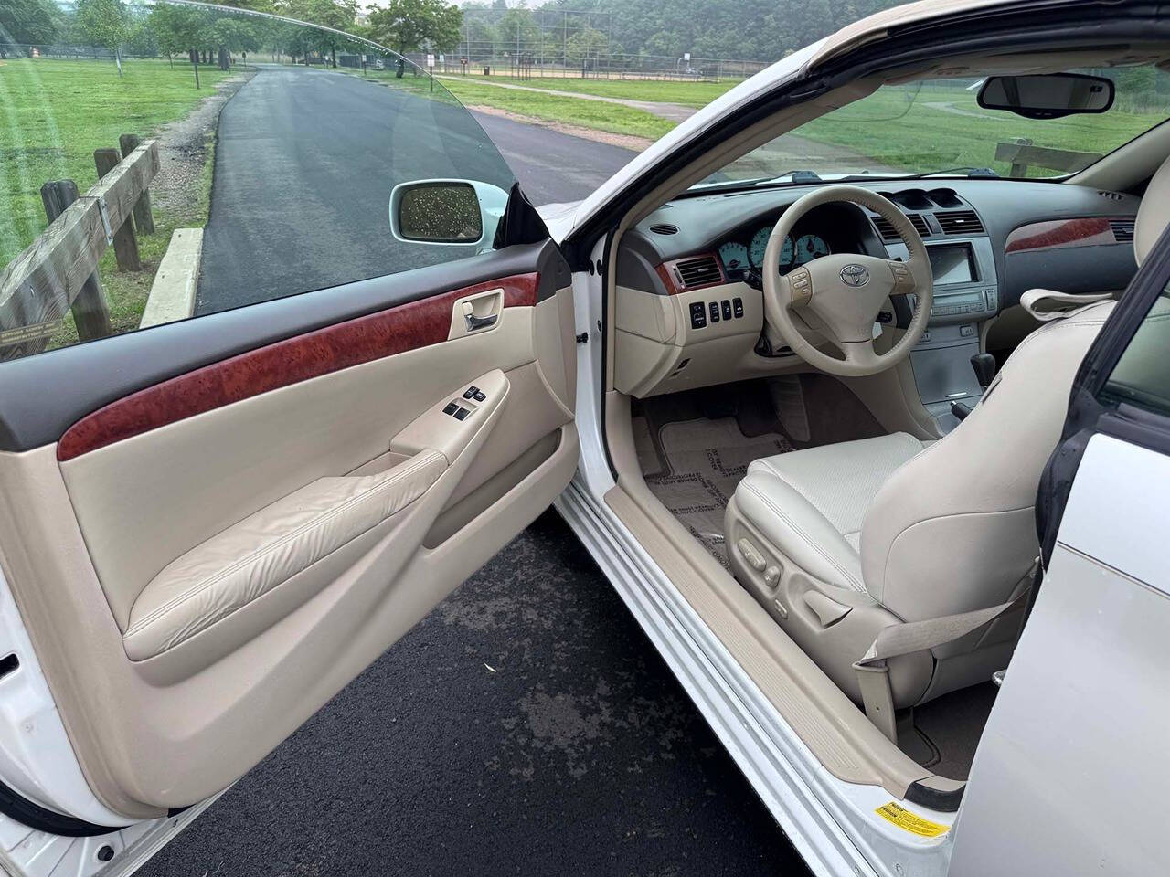 2006 Toyota Camry Solara 2