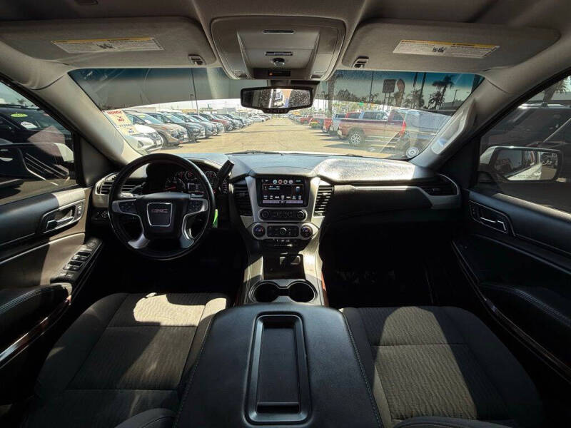 2017 GMC Yukon SLE